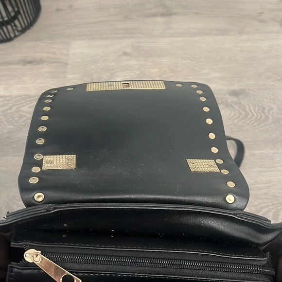 #41 Black Crossbody With Gold Studs - Picture 9 of 10